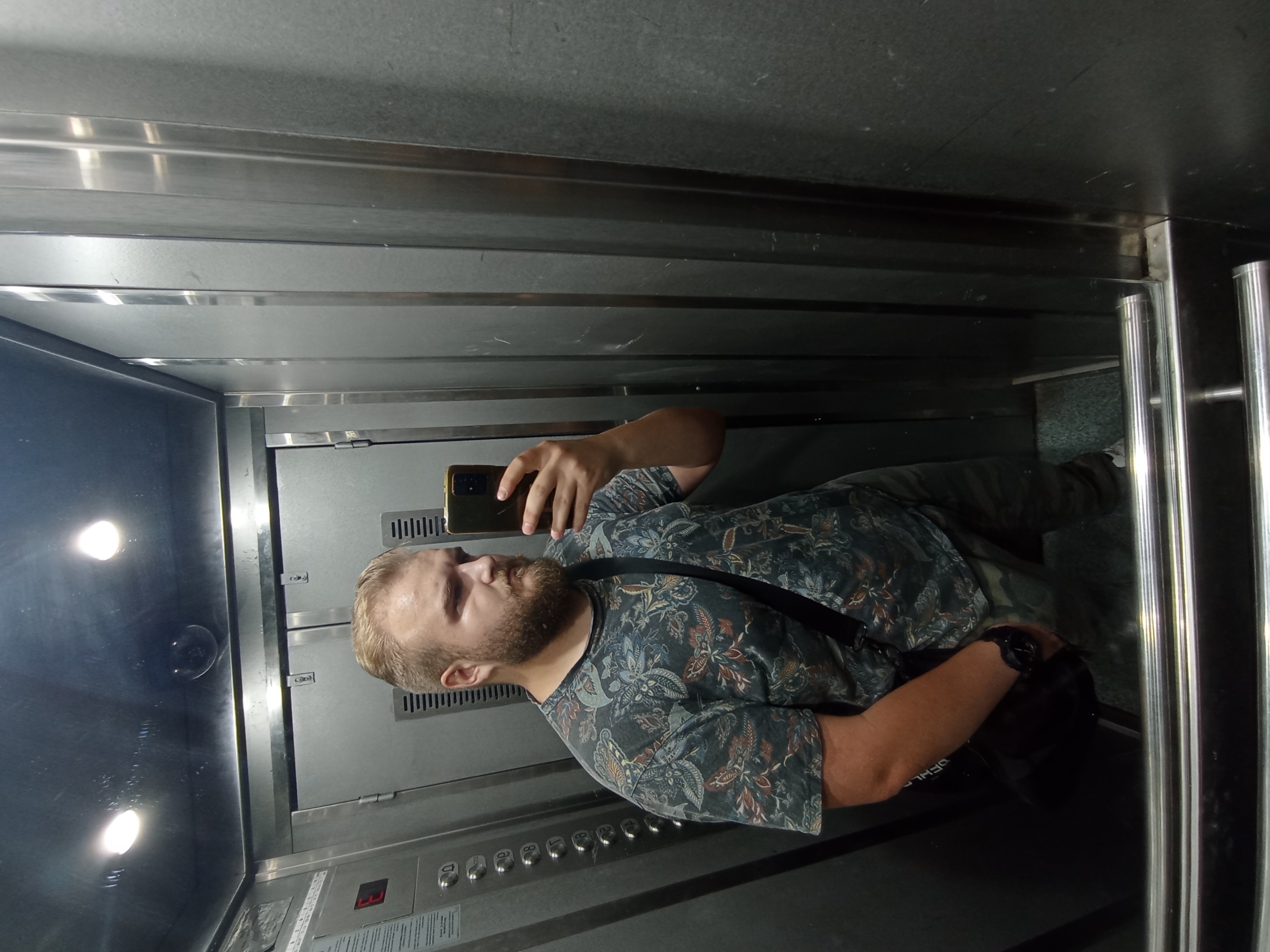 TA MAPS fantasy cartographer - professional D&D and novel map artist at work